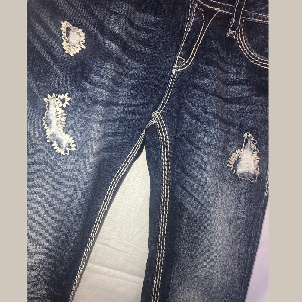 HUGE STEAL!!!✨😍🤪Rock revival women’s jeans